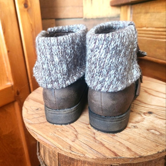 ROCKETDOG BENTLEY GRAHAM BROWN SUEDE ANKLE BOOT- WOMENS SIZE 8 - Picture 4 of 7